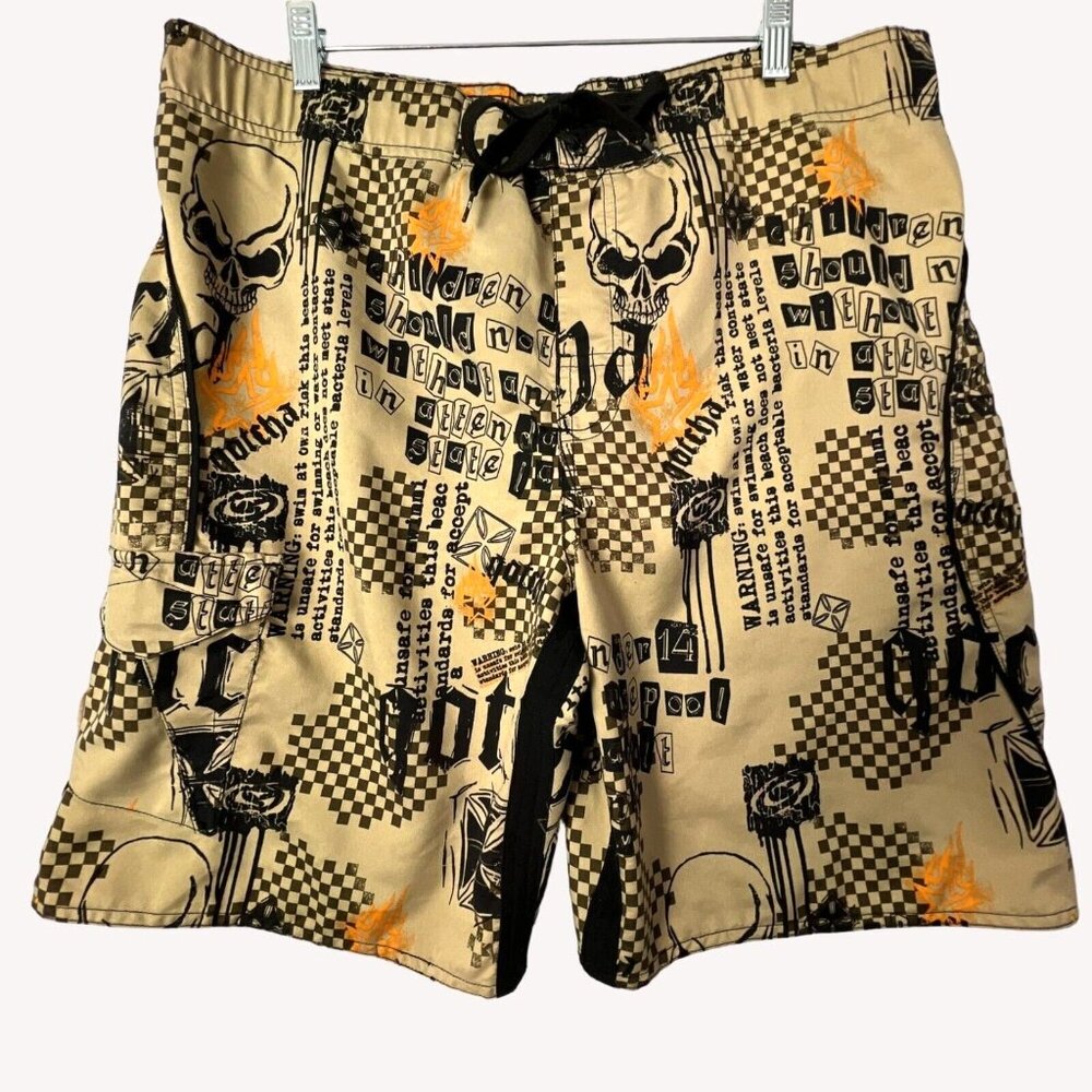 Vintage Gotcha Board Shorts Mens Medium Lined Tan Skulls AOP Swim Cargo